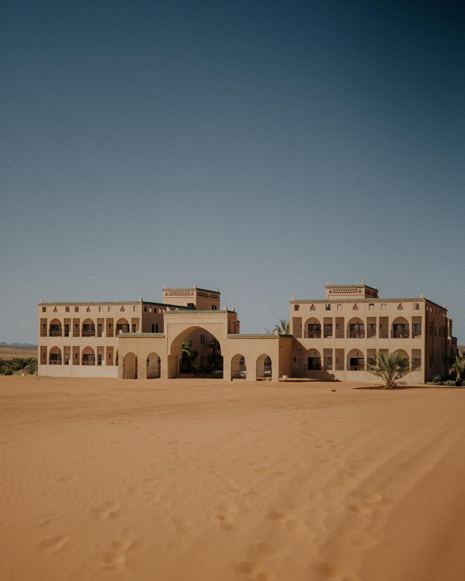 Sahara Pearl Hotel 梅尔祖卡 外观 照片